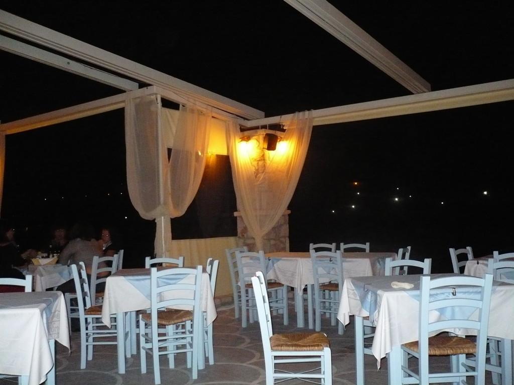 Sardis Rooms Aliki  Dış mekan fotoğraf