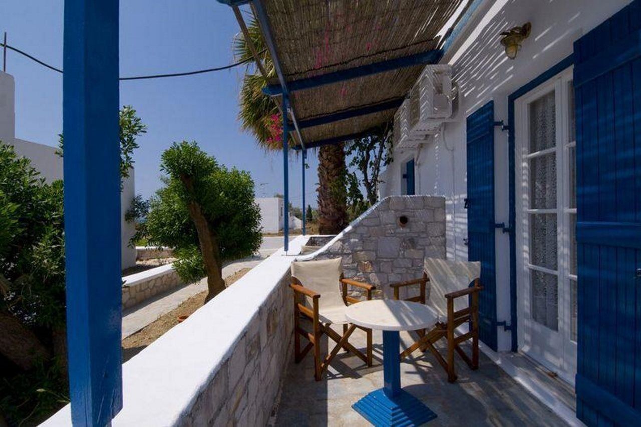 Sardis Rooms Kímolos Dış mekan fotoğraf